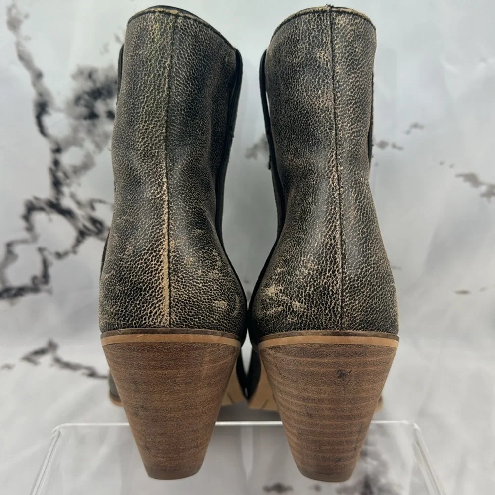 Frye & Co Malley Ankle Boots Leather Pull Tab Distressed Stacked Heel Western